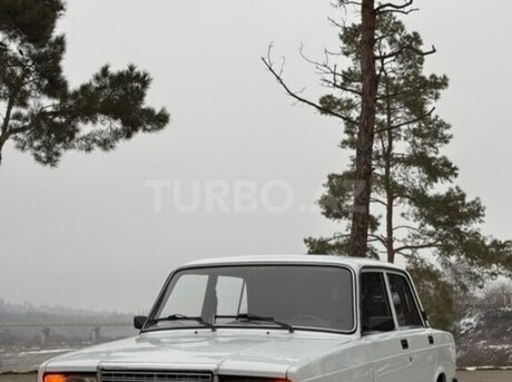 LADA (VAZ) 2107
