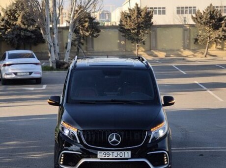 Mercedes V 250