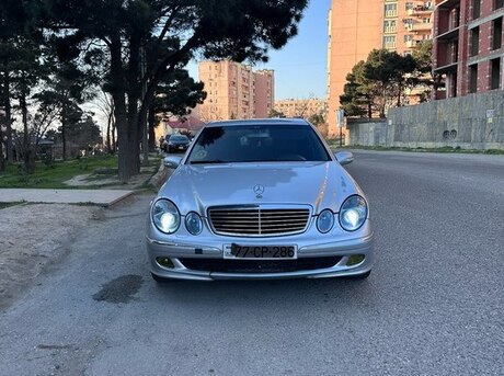 Mercedes E 220