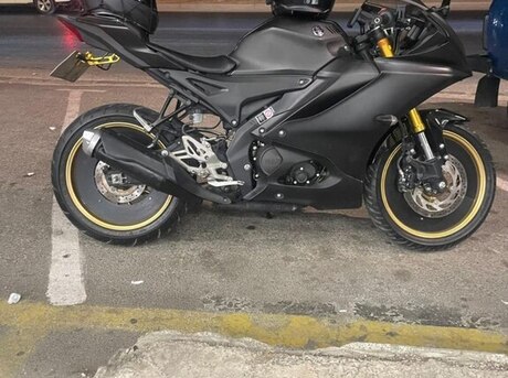 Yamaha R15 V4