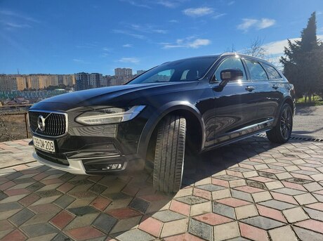 Volvo V90 Cross Country