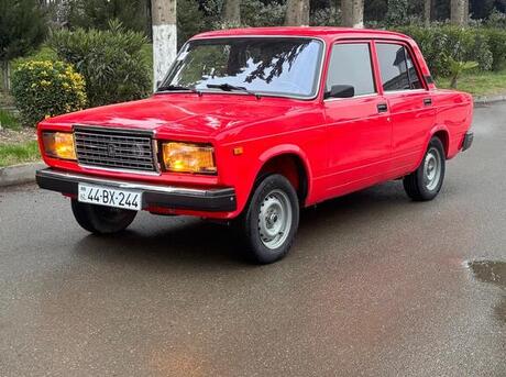 LADA (VAZ) 2107