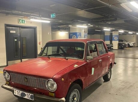 LADA (VAZ) 21011