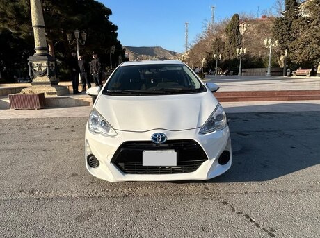 Toyota Aqua 2016