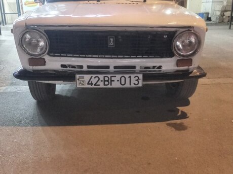 LADA (VAZ) 21011