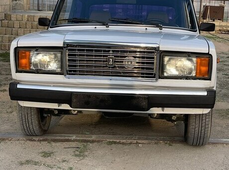 LADA (VAZ) 2107