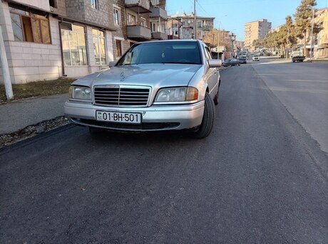 Mercedes C 250