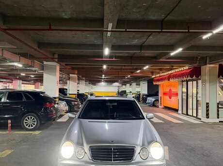 Mercedes E 280