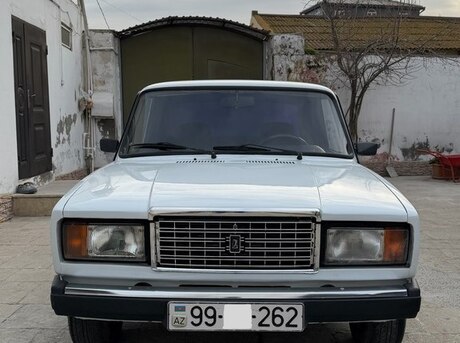 LADA (VAZ) 2107