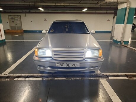 Mercedes C 220