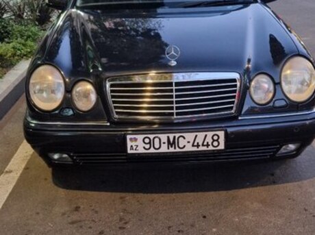 Mercedes E 240