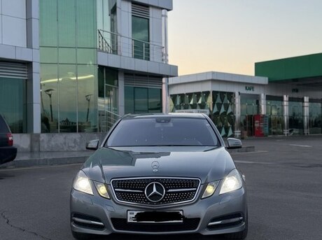 Mercedes E 220