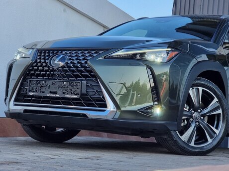 Lexus UX 200