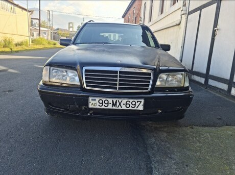 Mercedes C 180