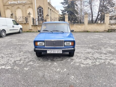 LADA (VAZ) 2107