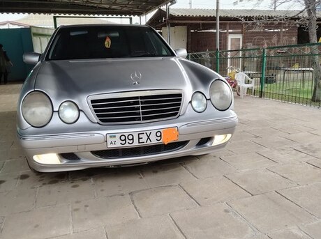 Mercedes E 220 1999