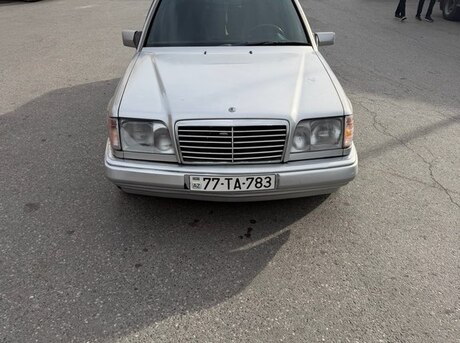 Mercedes 220 E 1994