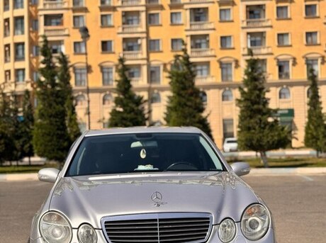 Mercedes E 270 2004