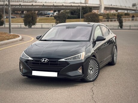 Hyundai Elantra 2019