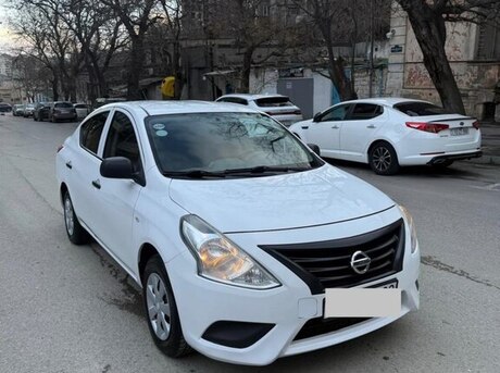 Nissan Sunny 2015
