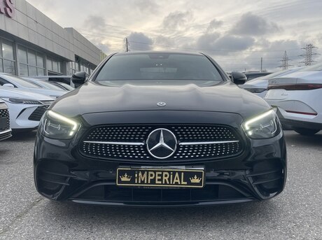 Mercedes E 300 e