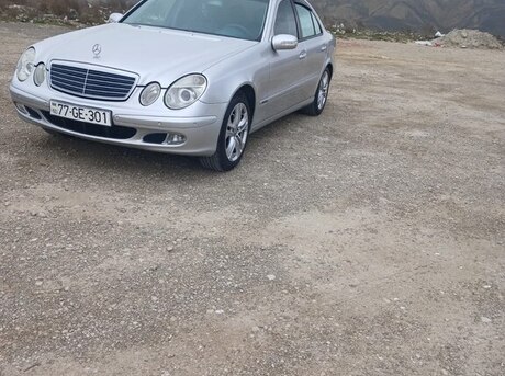 Mercedes E 220