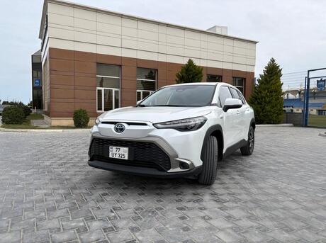 Toyota  2023
