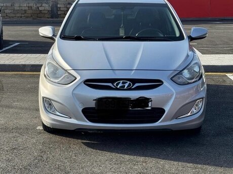 Hyundai Accent 2012