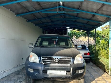 Toyota Land Cruiser Prado 2004