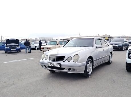 Mercedes E 240 2000