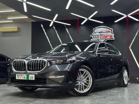 BMW 530e