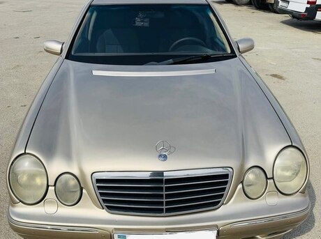 Mercedes E 270 2000