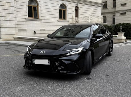 Toyota Camry 2024