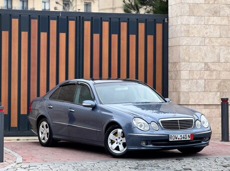 Mercedes E 200 2004