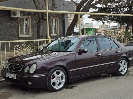 Mercedes E 270 2001