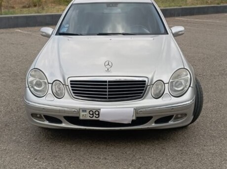 Mercedes E 240 2002