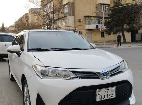 Toyota Corolla Fielder 2019