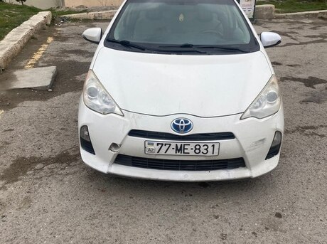 Toyota Prius C 2014