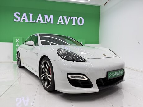 Porsche Panamera GTS