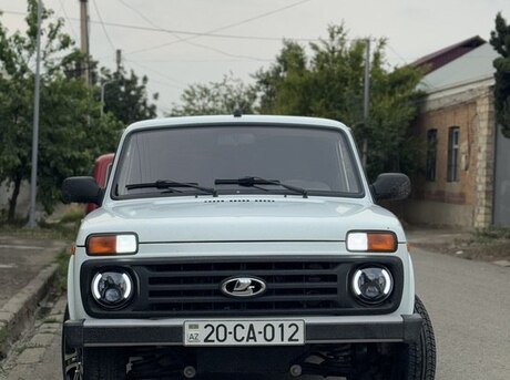 LADA (VAZ) Niva 2013