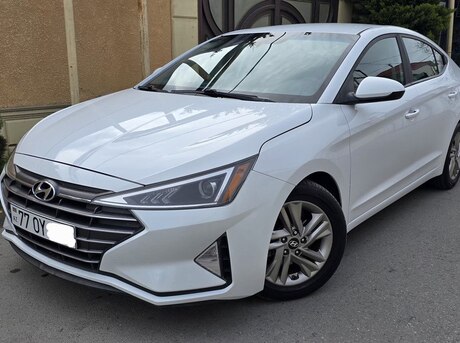 Hyundai Elantra 2019