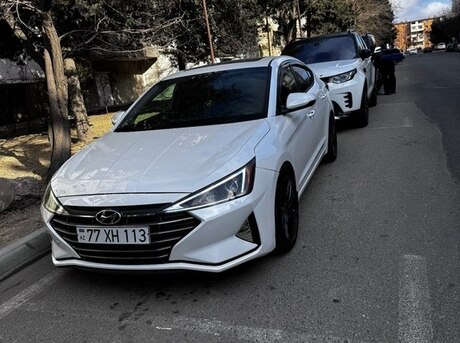 Hyundai Elantra 2019