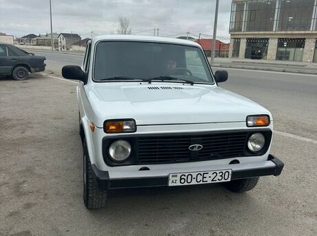 LADA (VAZ) Niva 2003