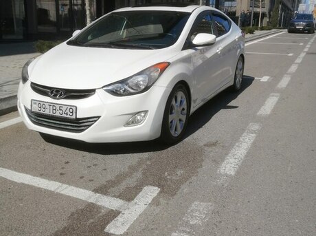 Hyundai Elantra 2013