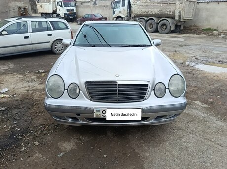 Mercedes E 240 2002