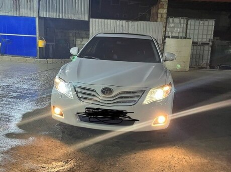 Toyota Camry 2010