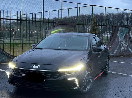 Hyundai Elantra 2024