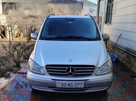 Mercedes  2009