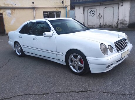Mercedes E 240 1998