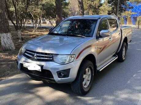 Mitsubishi L200